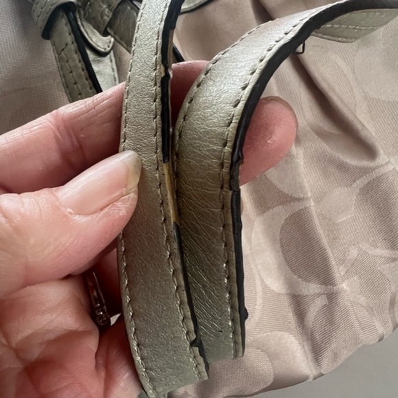 Authentic Coach purse - Picture 4 of 7